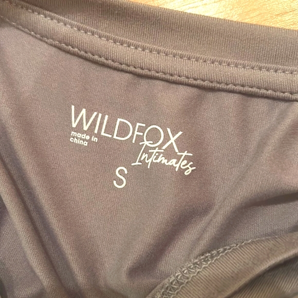 Wild fox intimidates pajamas size small women’s - Picture 7 of 11